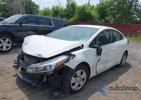 2017 Kia Forte Lx z USA, uszkodzony, nr VIN 3KPFK4A76HE054168